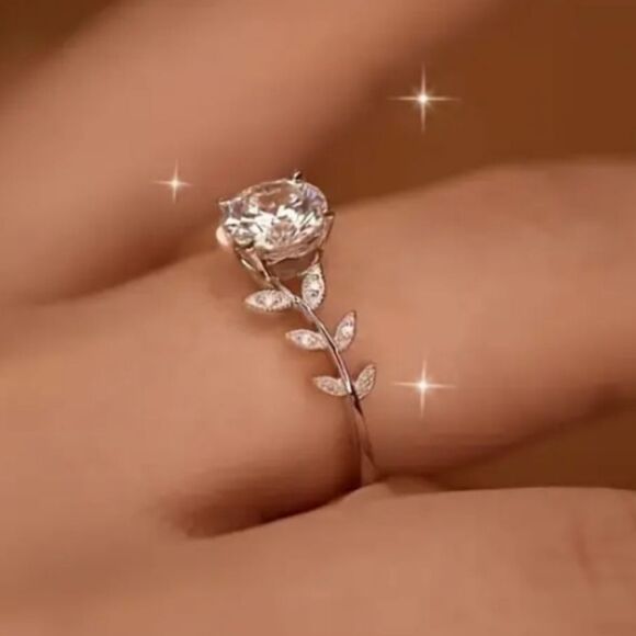 Graceful diamond leaf ring sz 8 - Picture 10 of 13